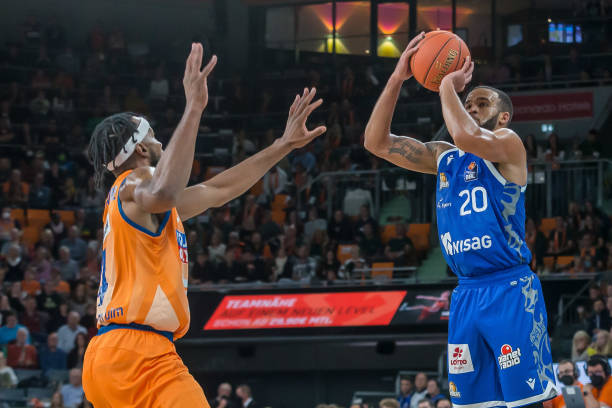 争冠势头 争冠势头